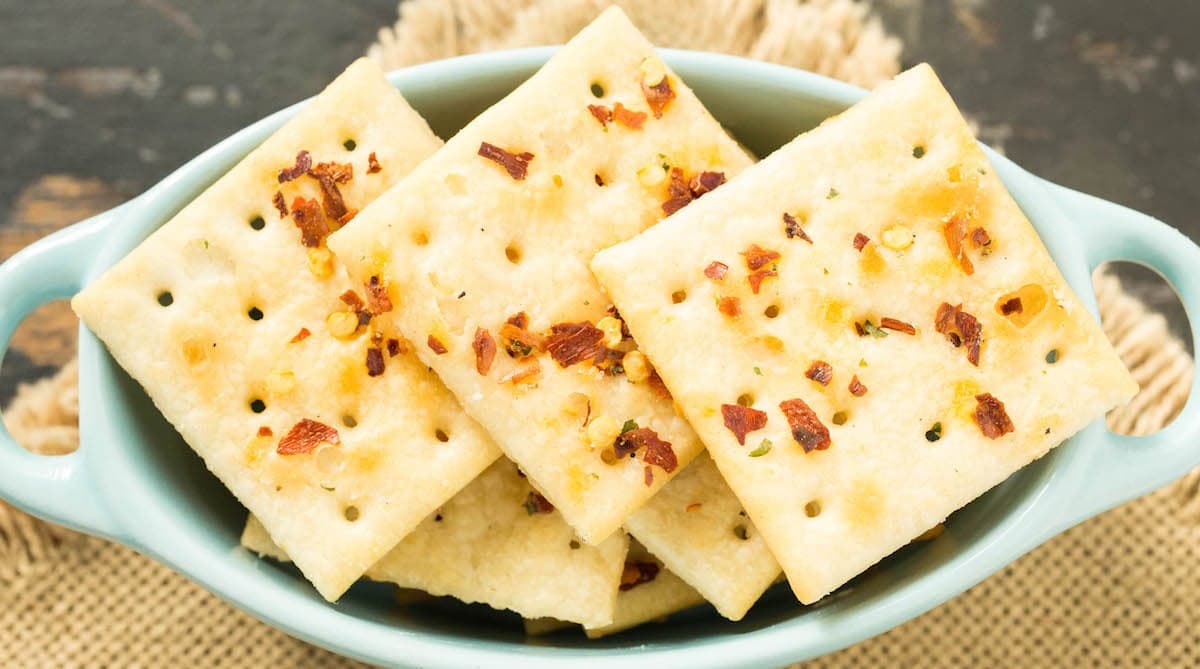 Fire Crackers (Seasoned Saltines) Recipe