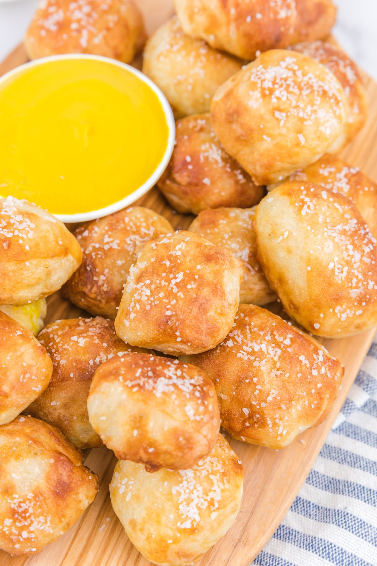 Air Fryer Pretzel Bites