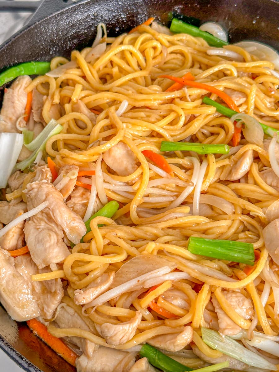 Easy Chicken Chow Mein