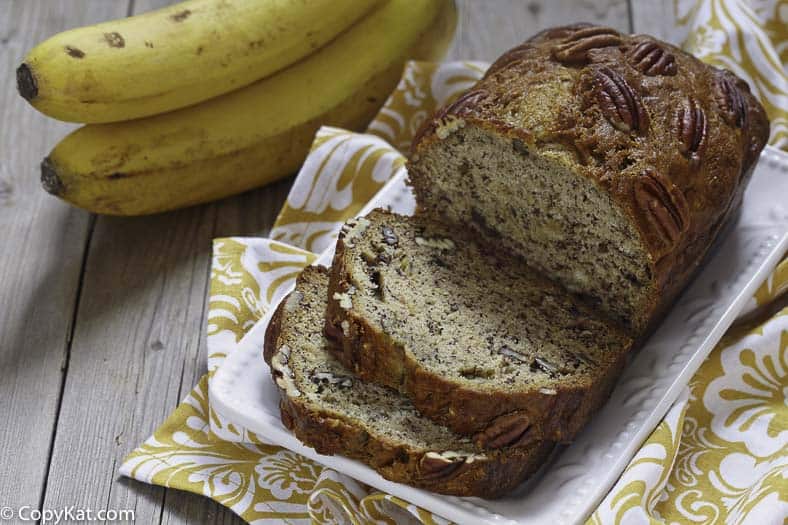 Homemade Banana Nut Bread with Pecans