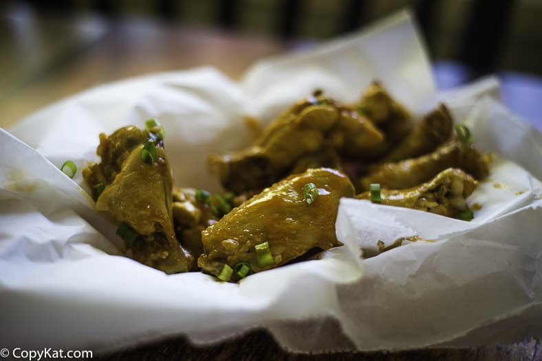 Air Fryer Garlic Buffalo Wings (Crispy & Easy)
