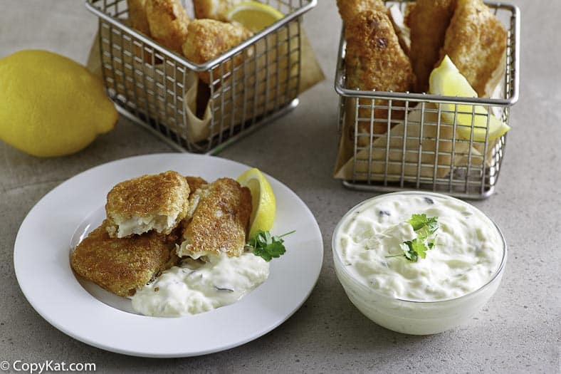 5-Ingredient Homemade Tartar Sauce (Better Than Store-Bought)