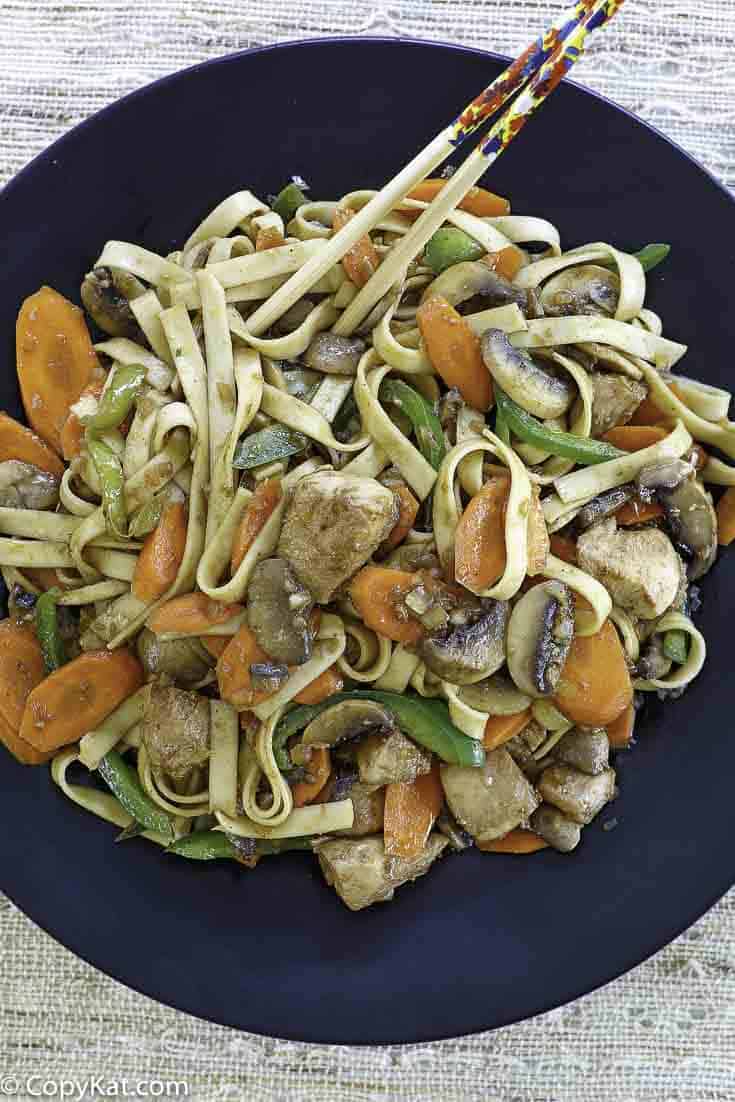 Chicken Lo Mein