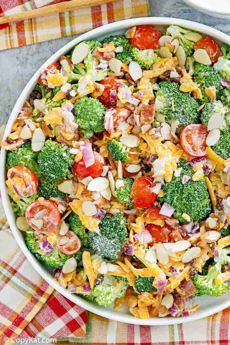 Easy Broccoli Salad Recipe (Potluck Perfect)
