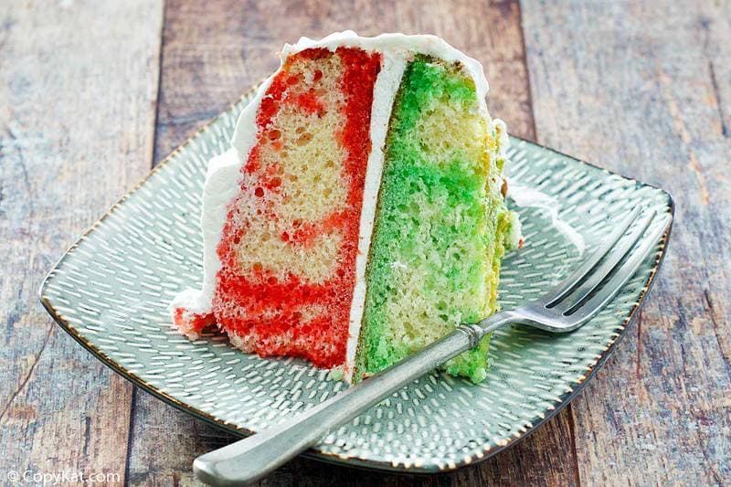 Colorful Jello Poke Cake: Easy Customizable Dessert for Any Occasion