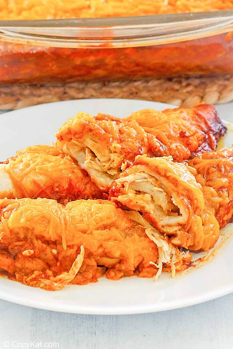 Quick & Creamy Sour Cream Chicken Enchiladas (30 Minutes)