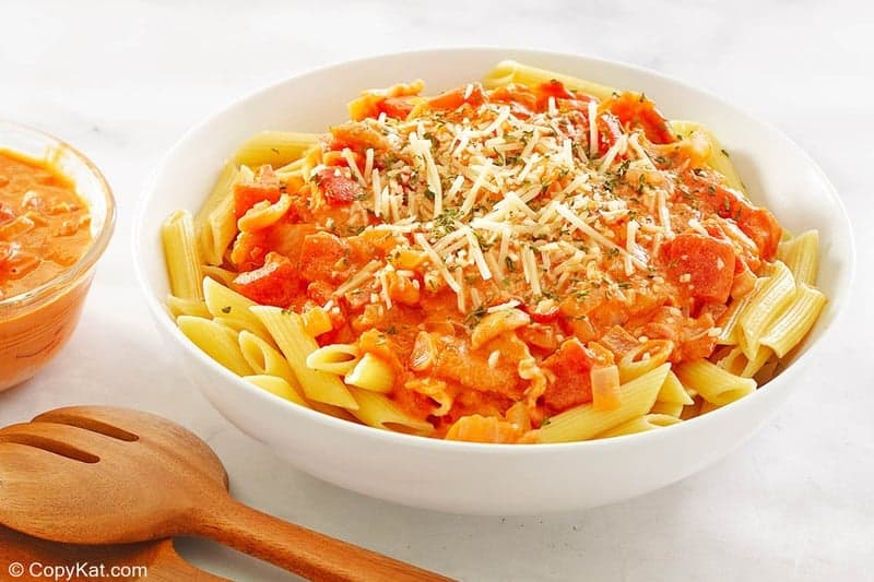 Creamy Penne alla Vodka Recipe with Prosciutto
