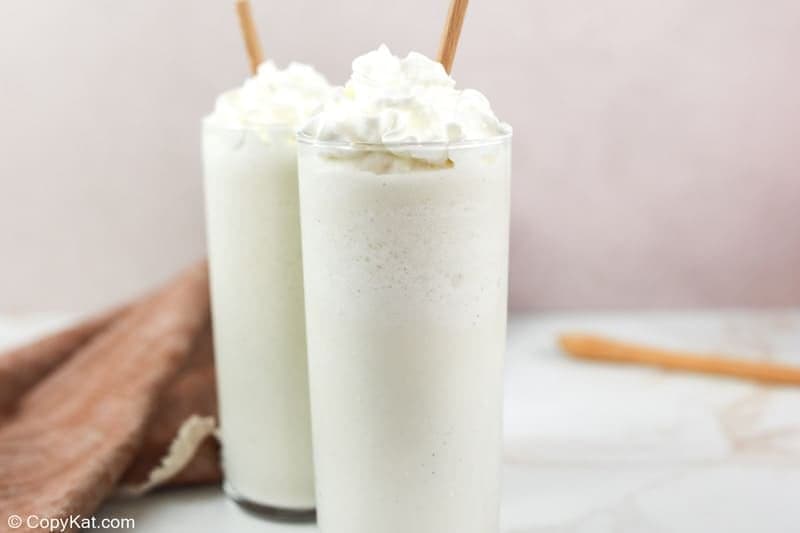 5-Minute Copycat Starbucks Vanilla Bean Frappuccino