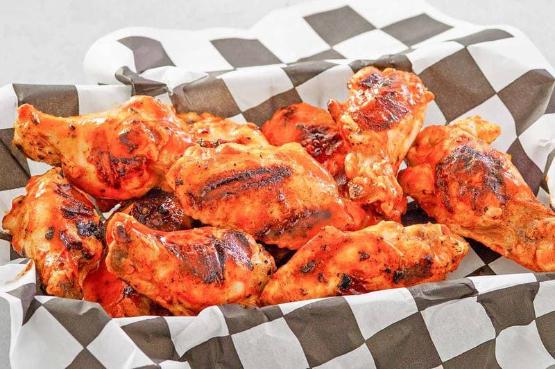 Grilled Buffalo Wings with Homemade Sauce