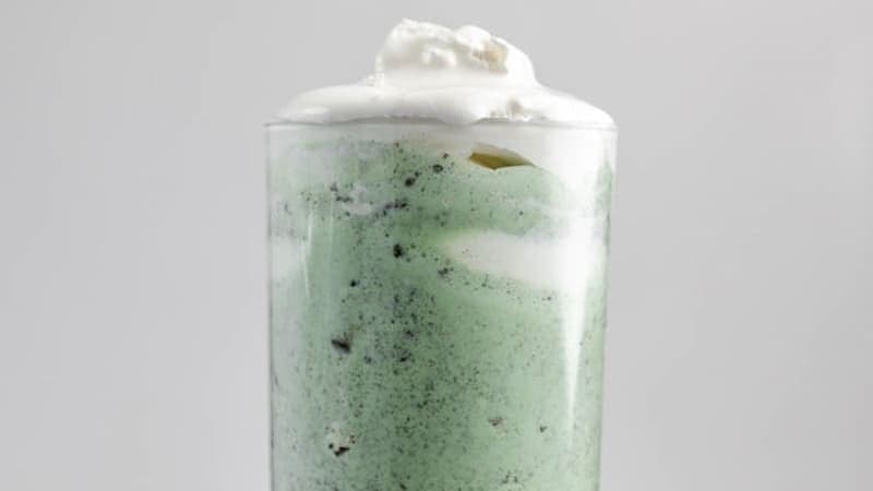 McDonald's Oreo Shamrock McFlurry - Easy Copycat Recipe