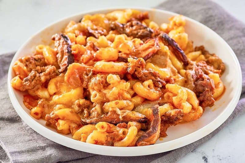 Grandma's Classic Cheeseburger Casserole