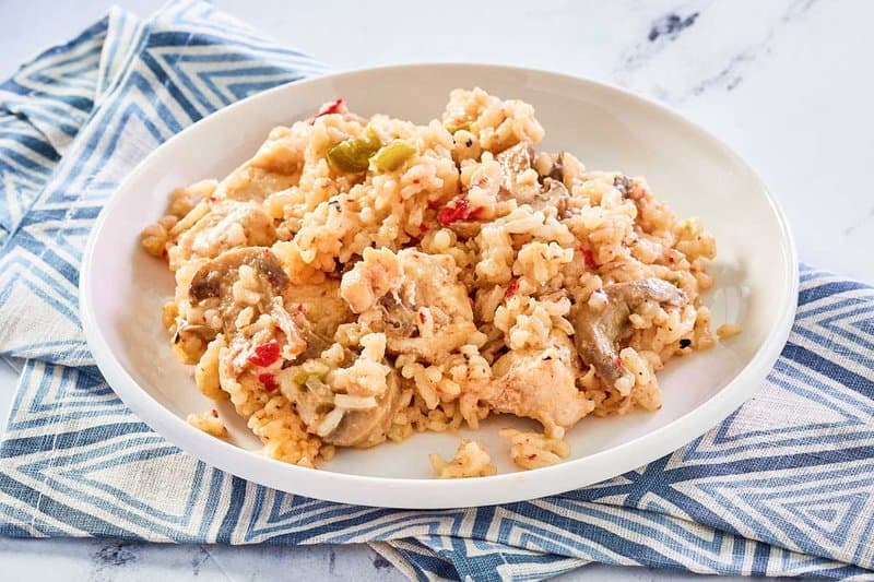 Classic Chicken and Rice Casserole: Creamy One-Dish Comfort Food