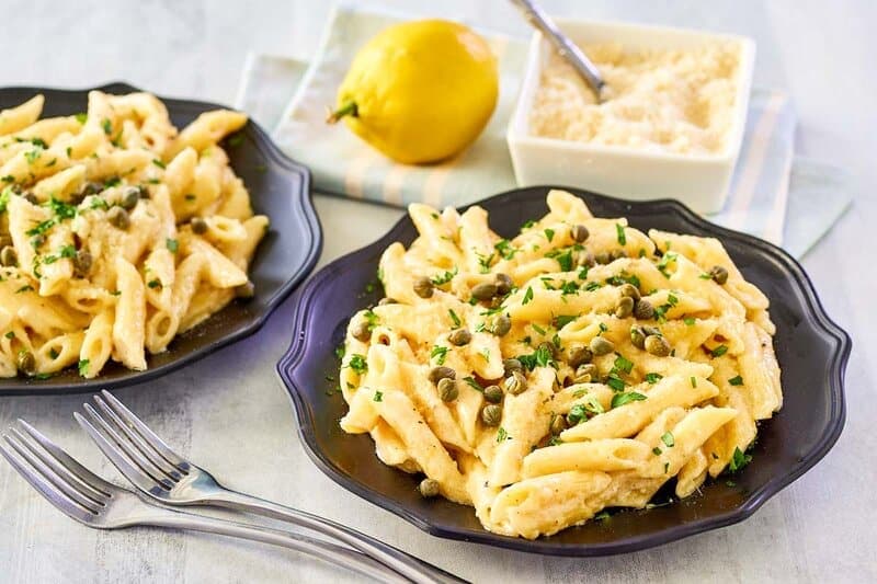 Sweet Tomatoes Copycat Greek Pasta with Lemon Alfredo Sauce