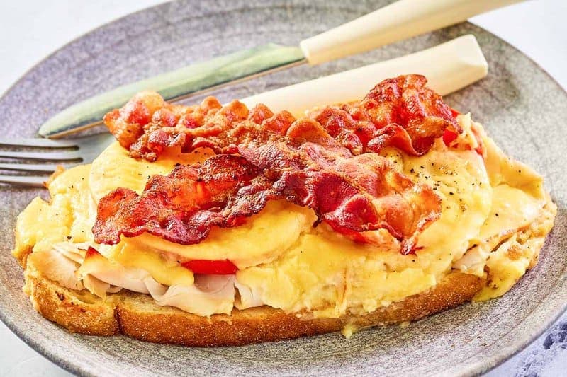 Turkey Devonshire with Cheddar Cheese Sauce