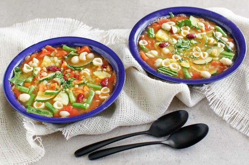 Copycat Olive Garden Minestrone Soup Recipe
