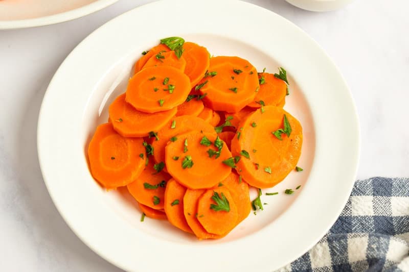 Simple Buttery Boiled Carrots