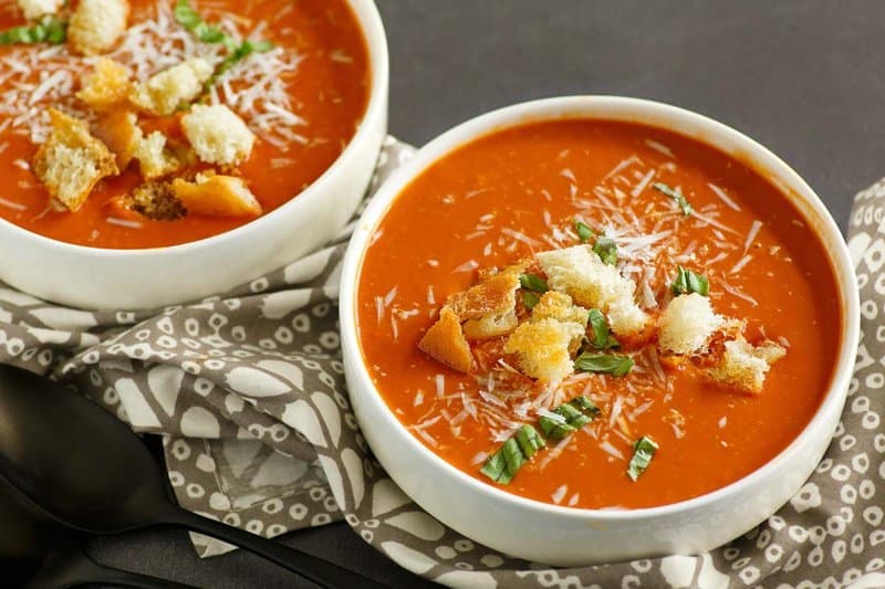 Easy Copycat Panera Bread Tomato Soup Recipe