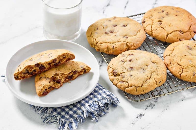 Crumbl Chocolate Chip Cookies Easy Copycat Recipe
