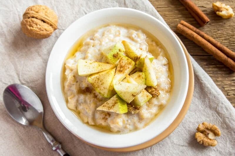 Apple Cinnamon Oatmeal for a Crowd
