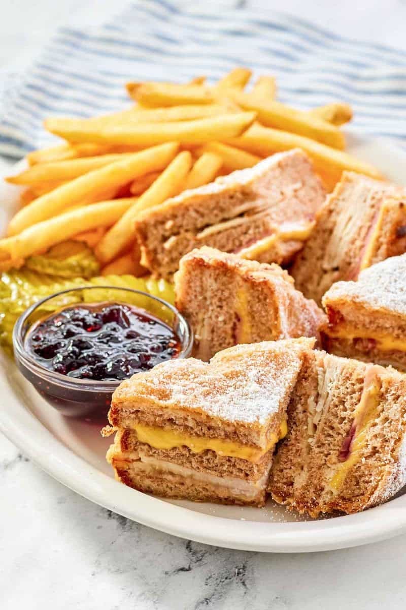 Homemade Bennigan's-Style Monte Cristo Sandwich
