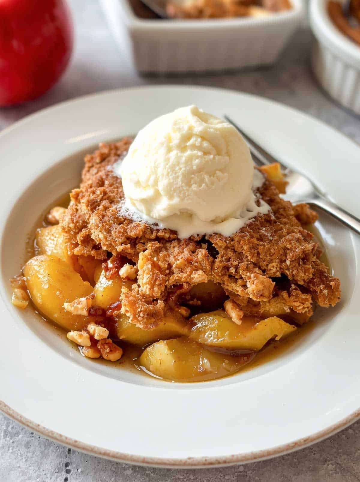 Houston's Apple Walnut Cobbler - Easy Copycat Recipe
