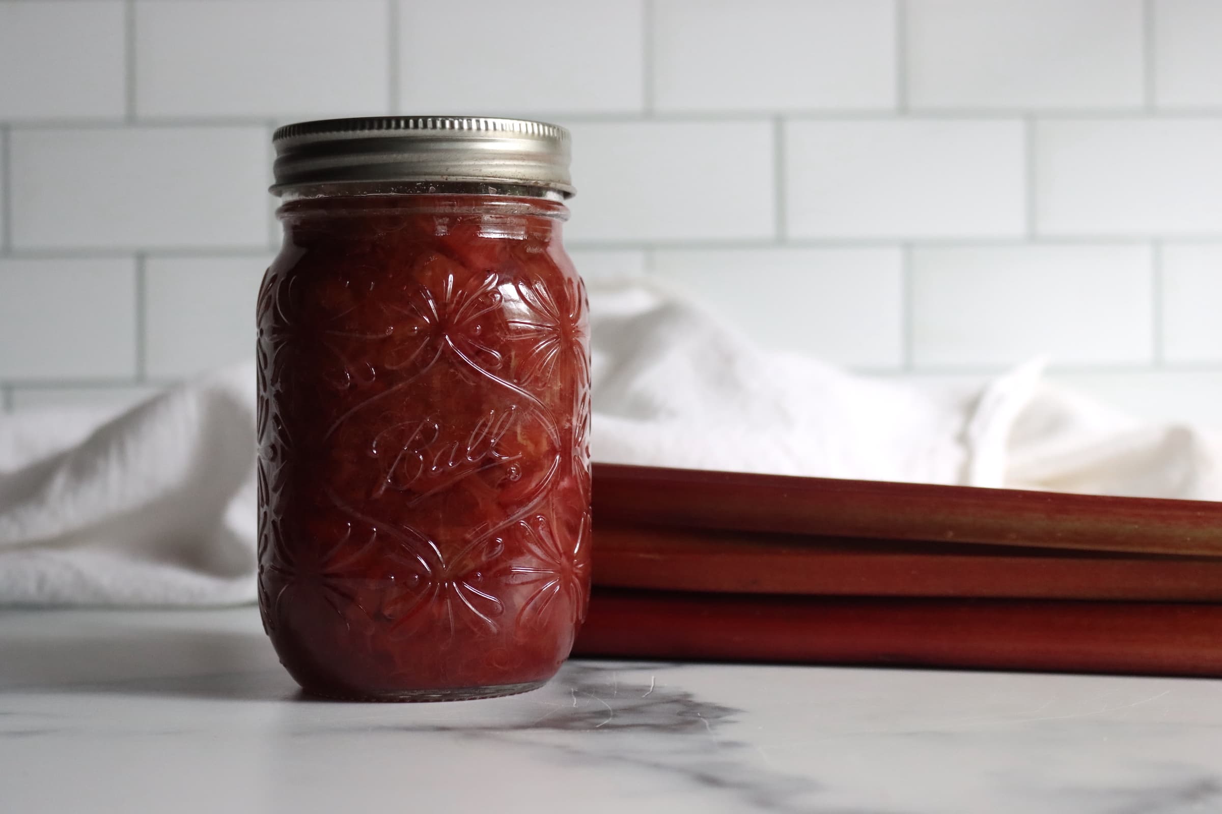 Rhubarb Sauce (Stewed Rhubarb / Rhubarb Compote)