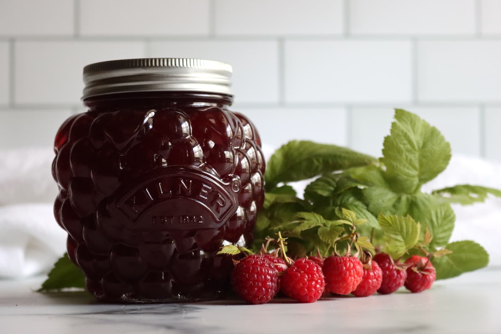 Raspberry Jelly (Without Pectin)
