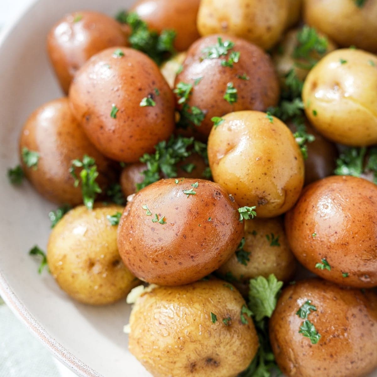 Instant Pot Baby Potatoes (Perfectly Steamed)