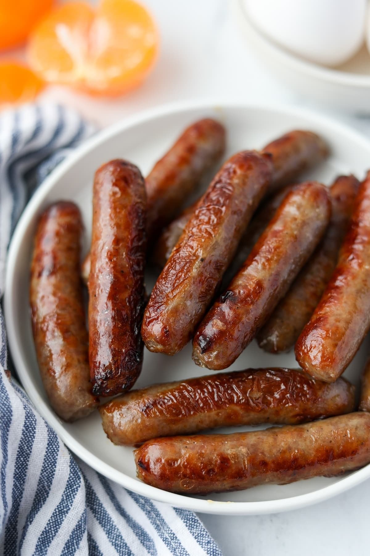 Air Fryer Breakfast Sausages (Patties, Links or Frozen)