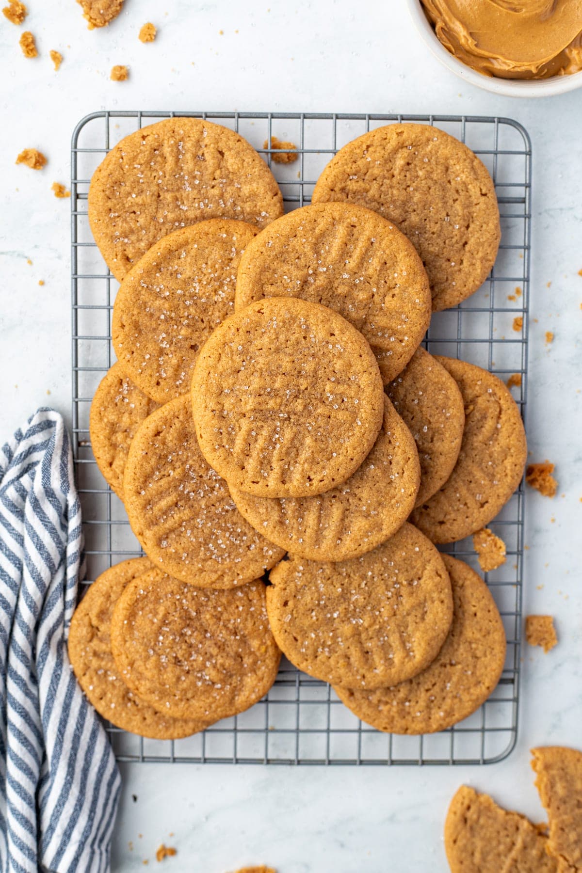 Flourless Peanut Butter Cookies (3 Ingredients!)