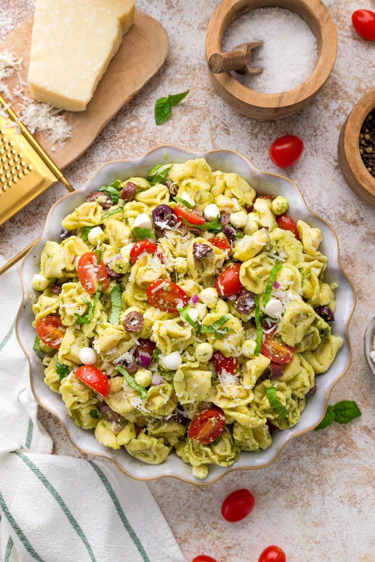 Pesto Tortellini Pasta Salad