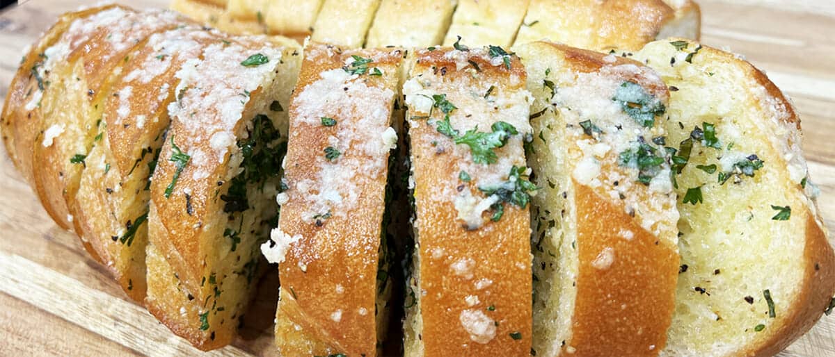 Restaurant Style Homemade Garlic Bread Recipe