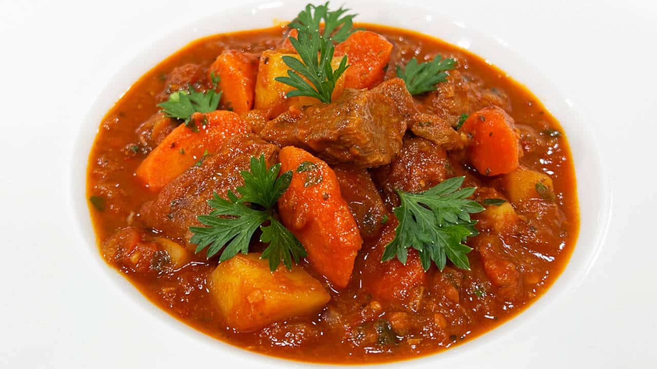 Easy Hungarian Goulash Recipe