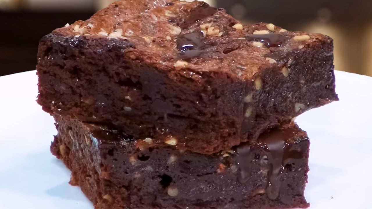 My Crunchy, Fudgy Brownie Recipe!