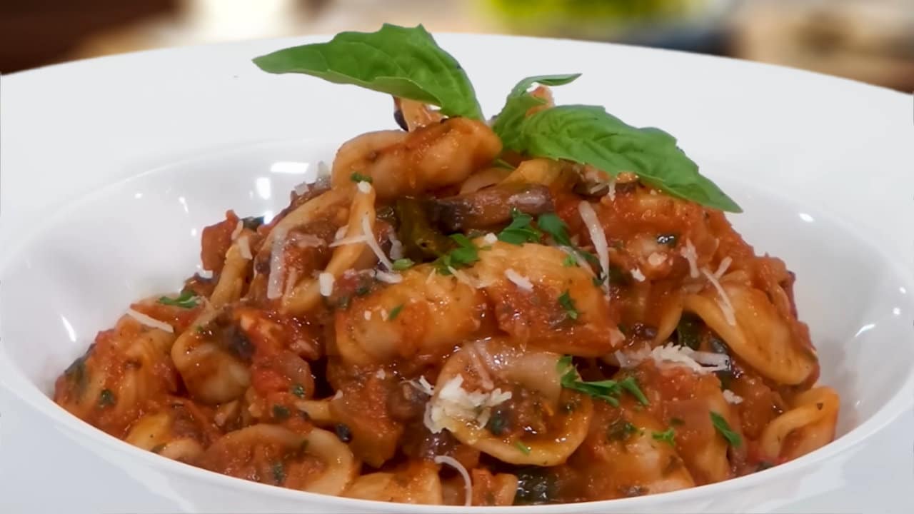 Hearty Vegetable Bolognese Recipe: A rich, meaty flavor—without the meat!