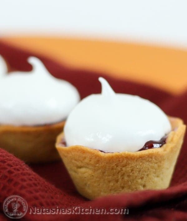 Meringue and Raspberry Baskets "Korzinki" - Корзинки