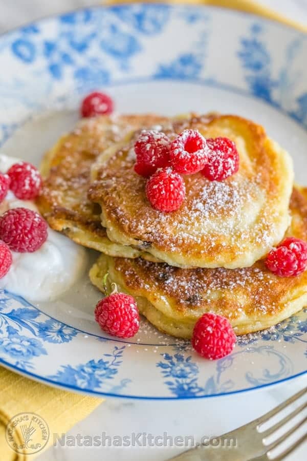 Ukrainian Syrniki Recipe (Cheese Pancakes)