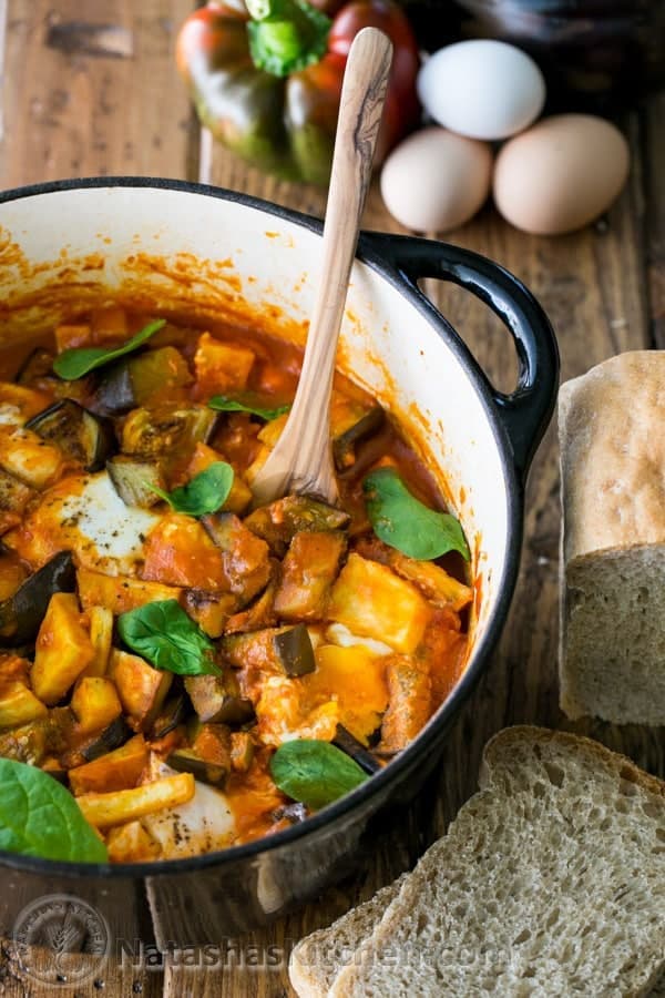 Traditional Israeli Shakshuka Recipe
