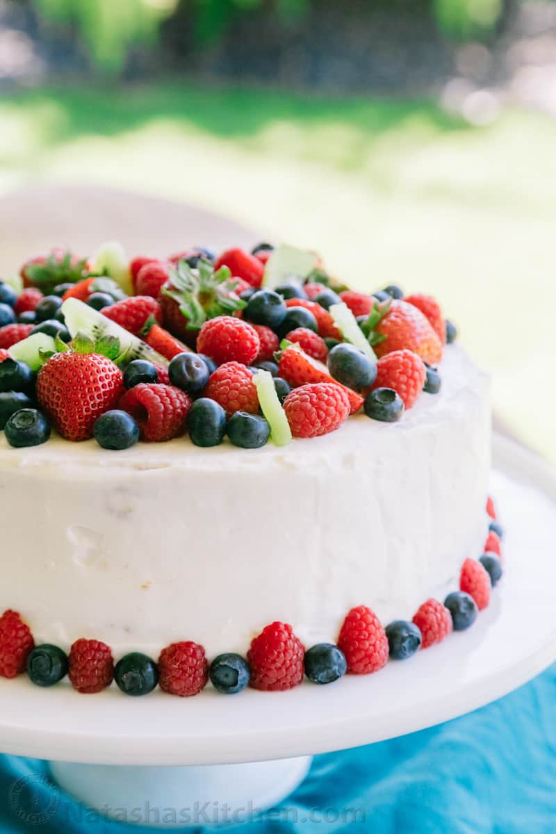 Kiwi Berry Cake