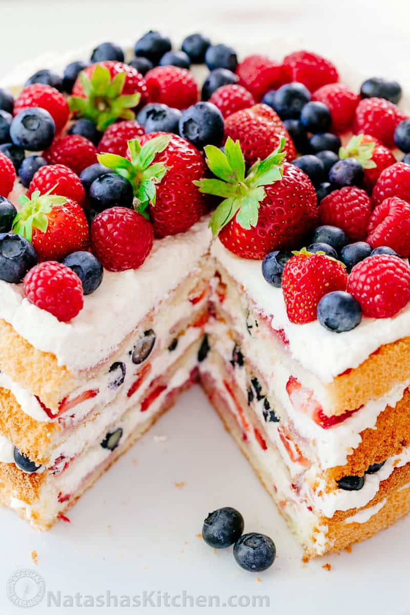 Berry Tiramisu Cake Recipe