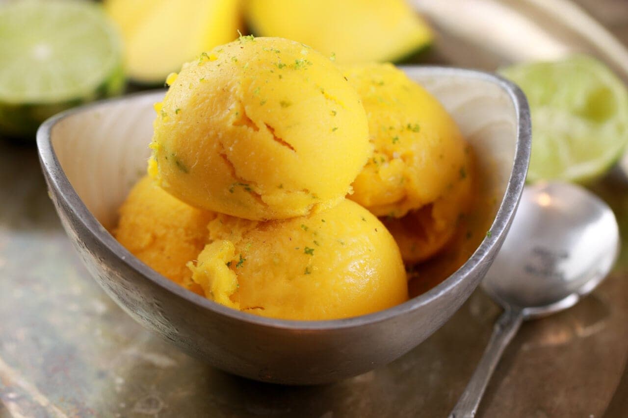 Mango and Lime Frozen Yogurt (No Machine)