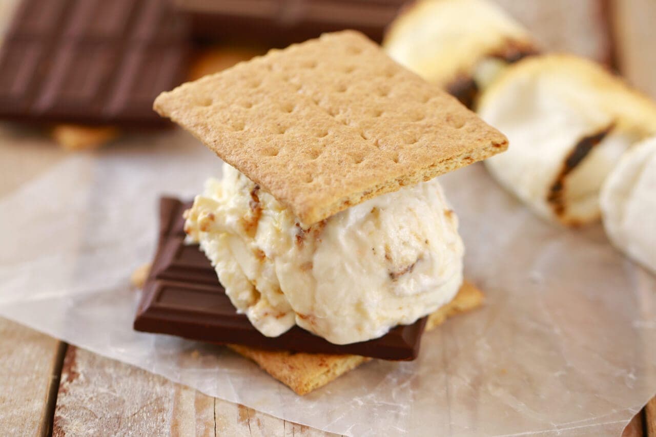 Toasted Marshmallow Ice Cream (No Machine)
