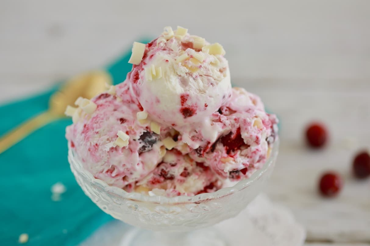 White Chocolate and Cranberry Ice Cream Recipe