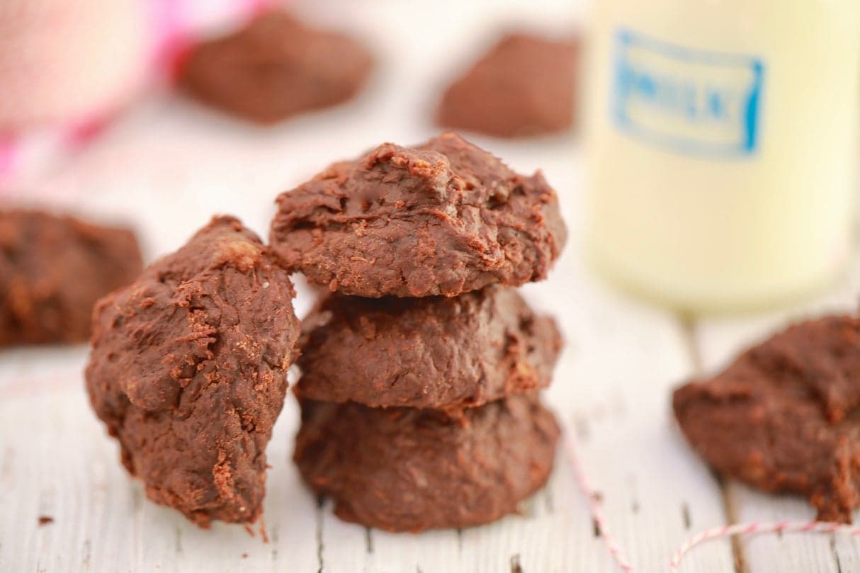 3 Ingredient Chocolate Banana Cookies (Vegan)