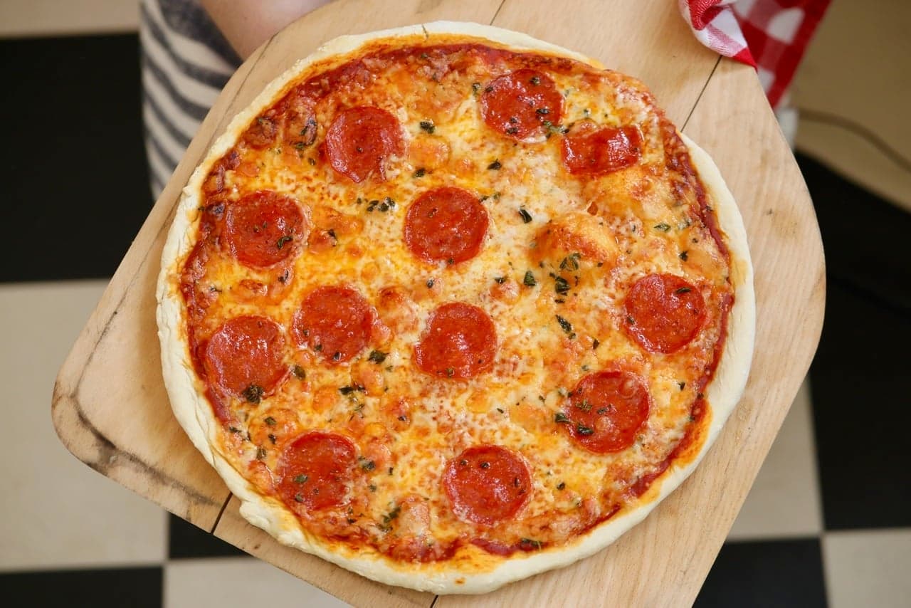 15-Minute Pizza Dough Recipe (No Yeast)
