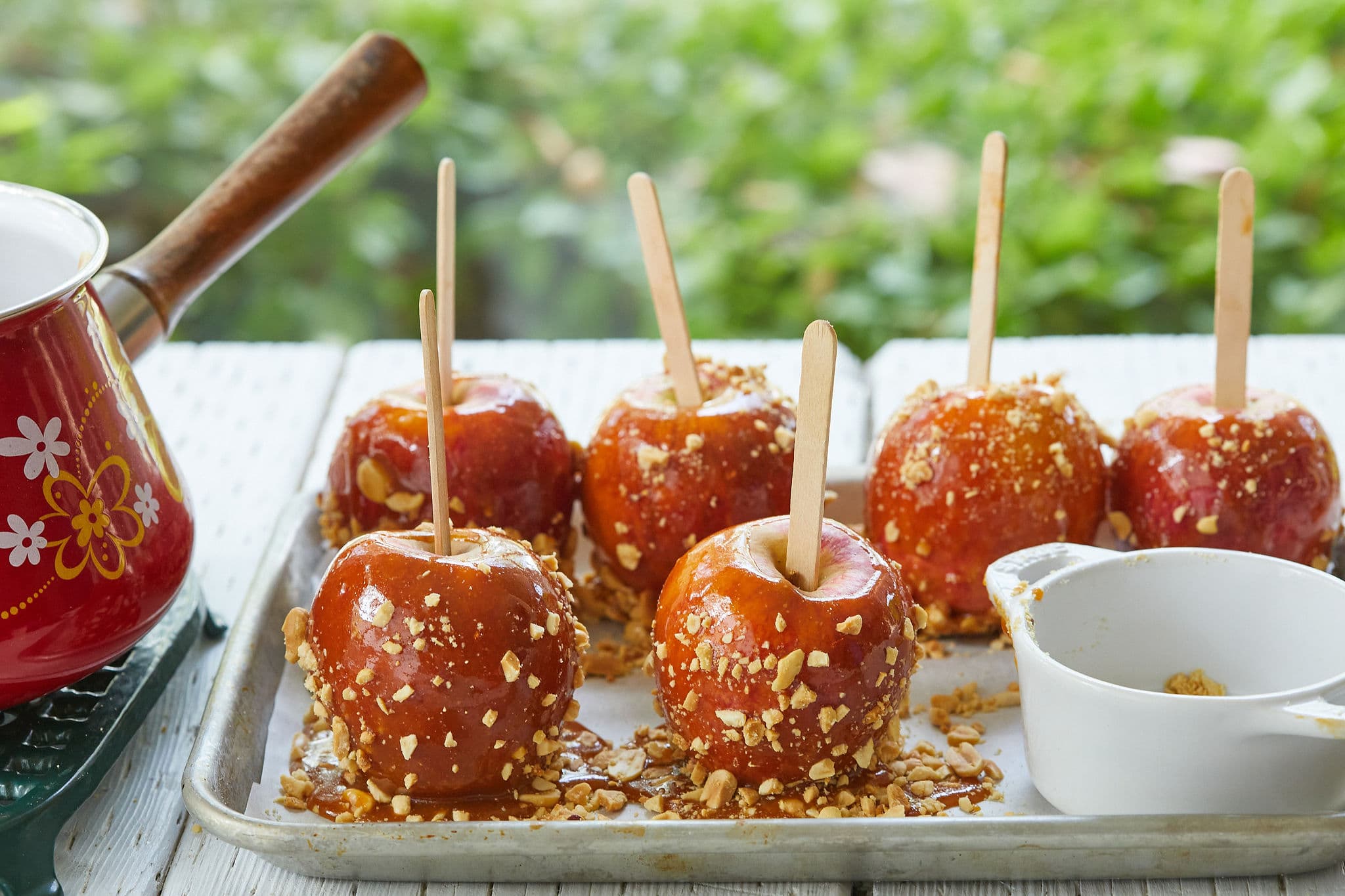 Homemade Caramel Apples Recipe