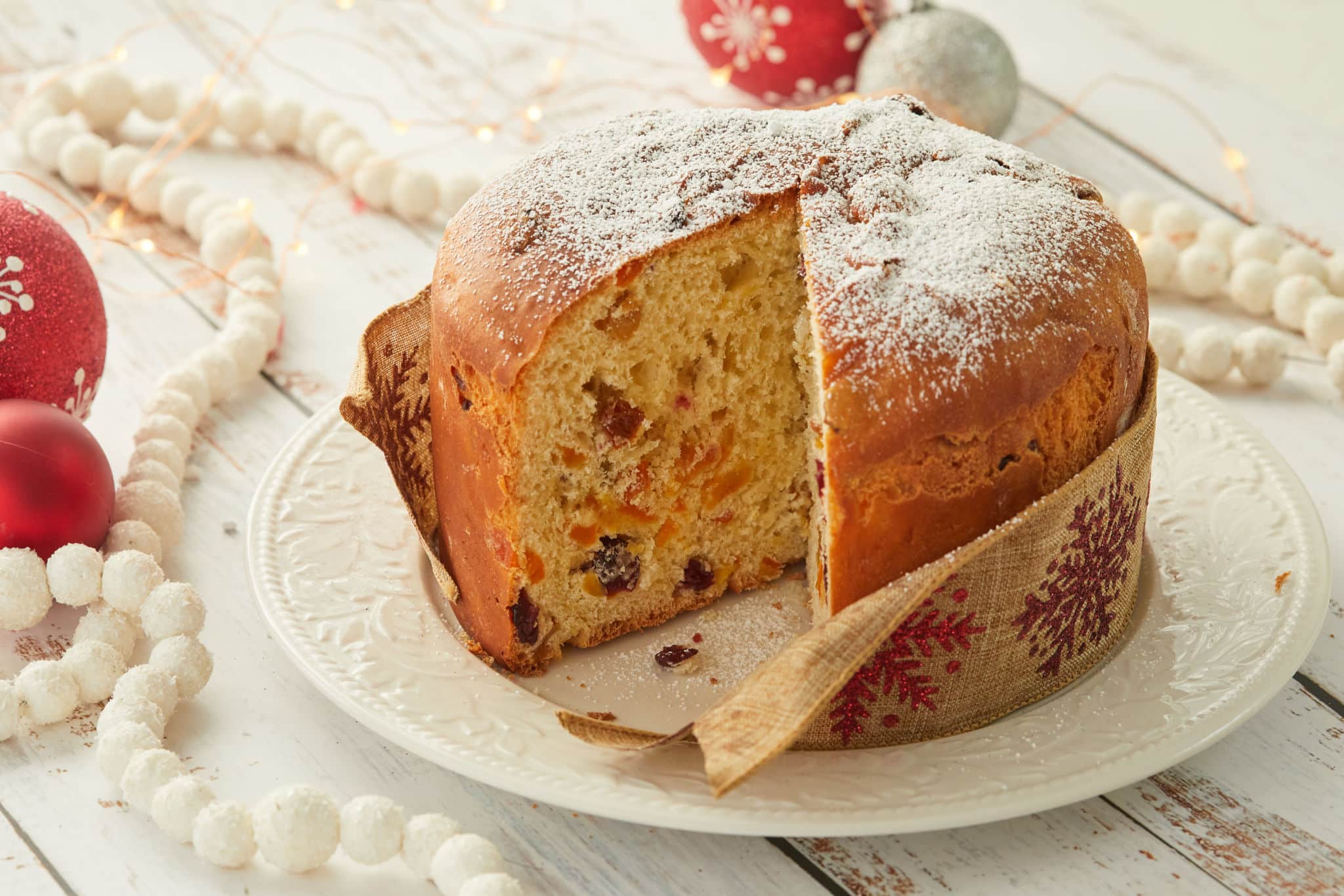 Panettone (Italian Christmas Bread)