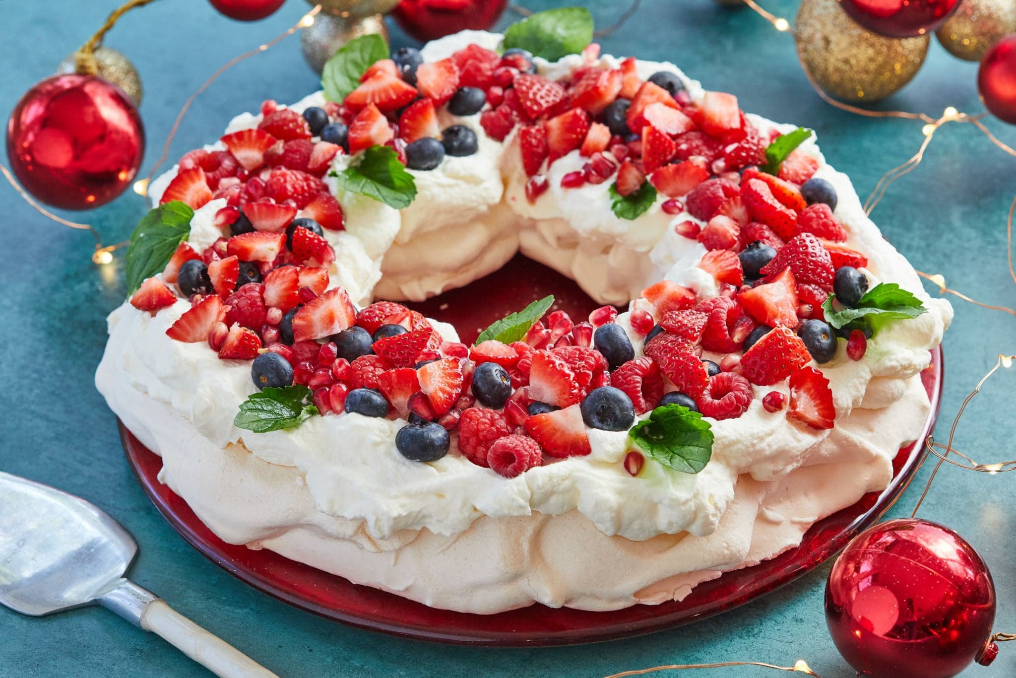 Christmas Wreath Pavlova Recipe