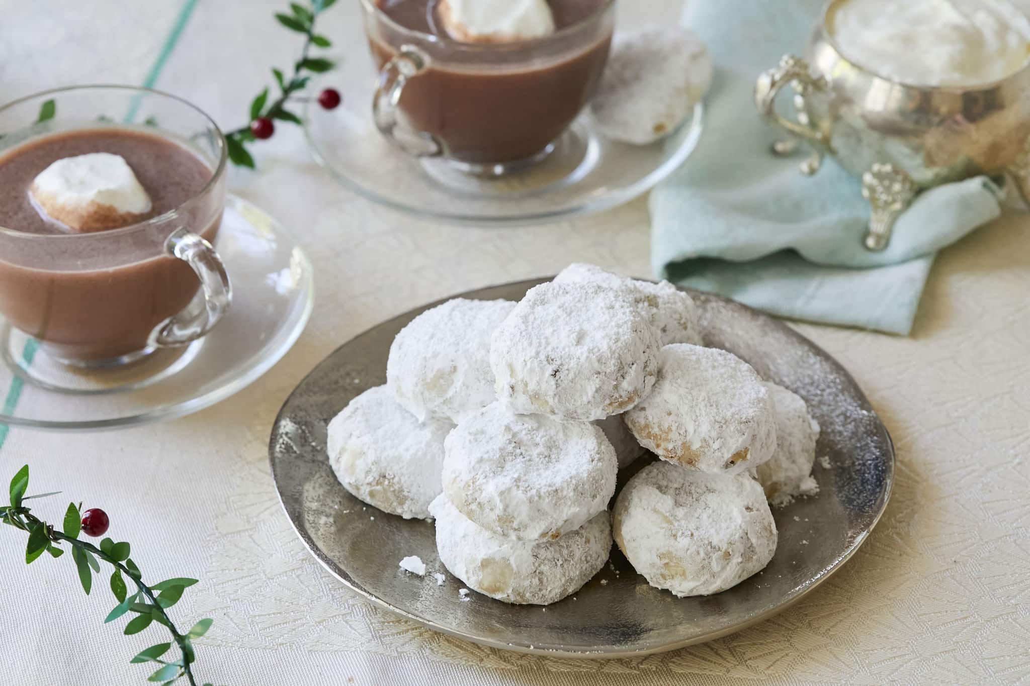Kourabiedes (Greek Christmas Butter Cookies)