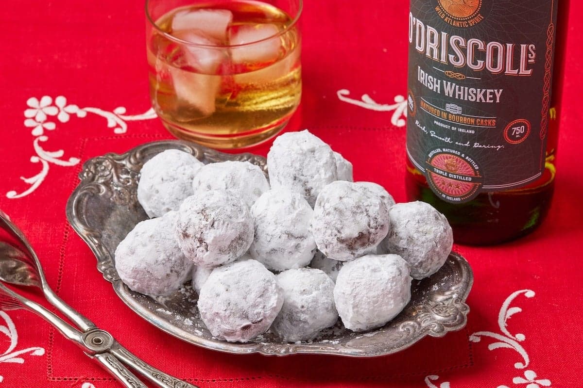 Whiskey Balls (No-Bake)